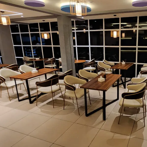 Palooda Poonoor Indoor seating